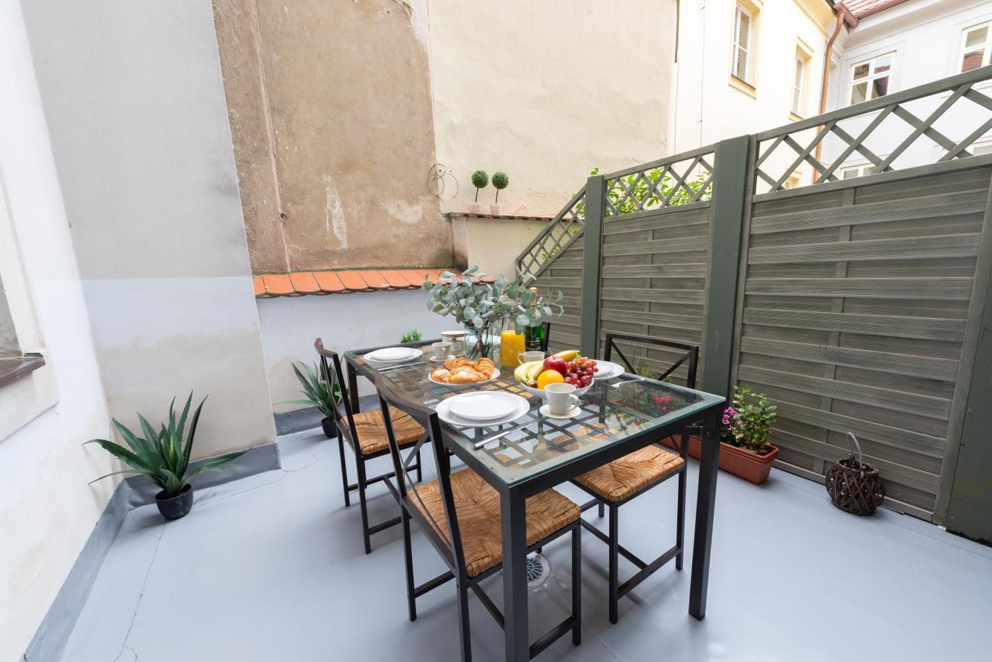 Best Price & Location - Historic Square Residency Prague Ngoại thất bức ảnh